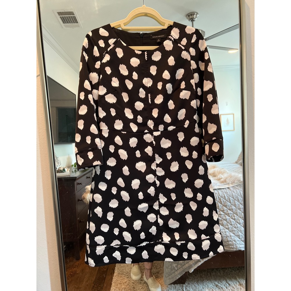 Banana Republic b/w print dress, EUC, size 2
